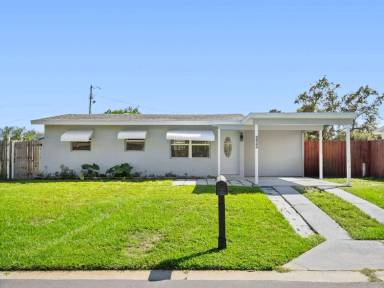 Main picture of 2033 Robinhood Dr