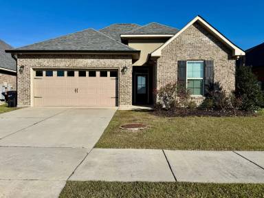Main picture of 798 Beaumont Dr