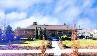 Main picture of 9905 N Hidden Dr