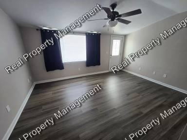 Main picture of 514 E Dahlgren St