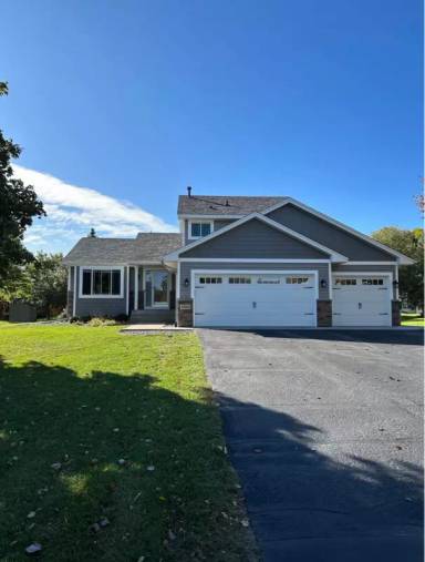 Main picture of 4619 Ladyslipper Ave N