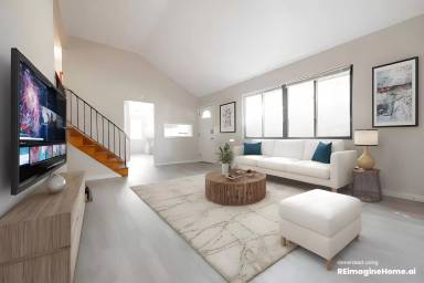 Main picture of 1122 Carrousel Dr E