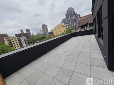 Main picture of 68 Gold St