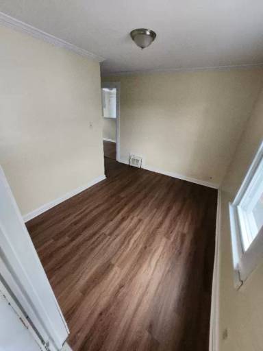 Main picture of 25 Geneva Ave