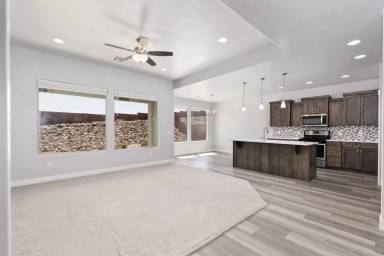 Main picture of 6106 S Salix Way