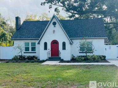 Main picture of 3104 W Lambright St