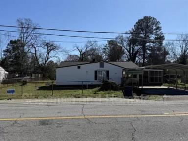 Main picture of 3234 Old Louisville Rd