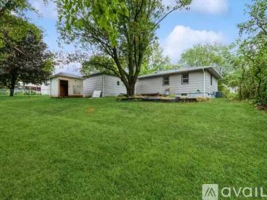 Main picture of 327 Rockwell Ave