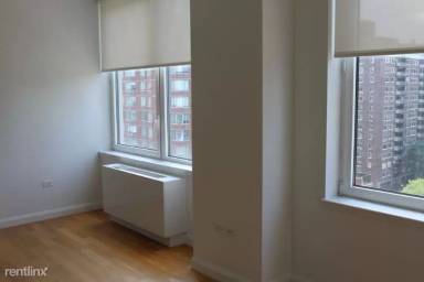 Main picture of Columbus Square