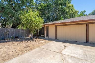 Main picture of 4830 Suncrest Way