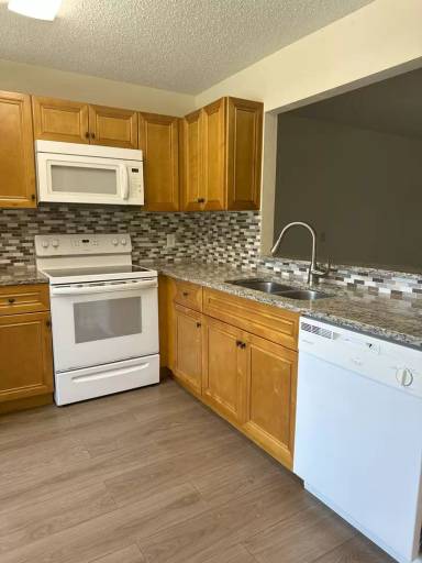 Main picture of 67 Kings Colony Ct S