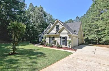 Main picture of 69 Meadows Creek Ln