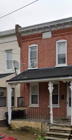 Main picture of 2410 Lamotte St