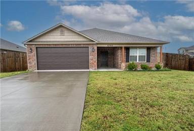 Main picture of 6702 SW Pilgrim Rd