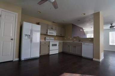 Main picture of 752 Mockingbird Ln
