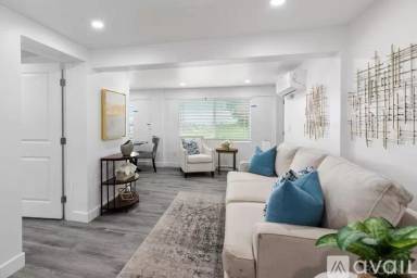 Main picture of 2737 G St