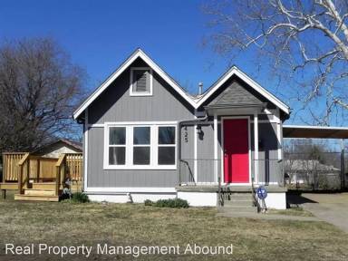 Main picture of 425 E Marshall Pl