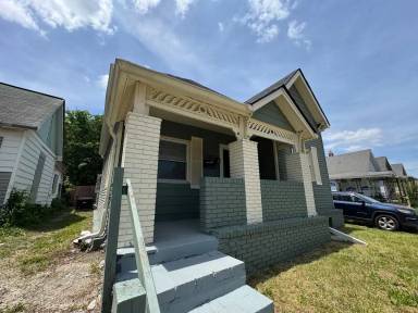 Main picture of 210 N Richland St