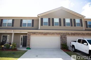 Main picture of 6037 Townes Way