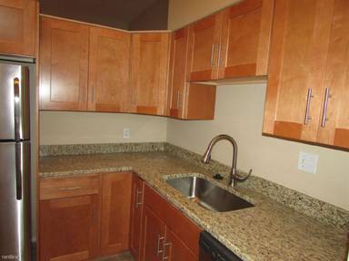 Main picture of 20 Pond St