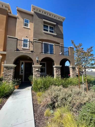 Main picture of 5653 Coffeeberry Rd