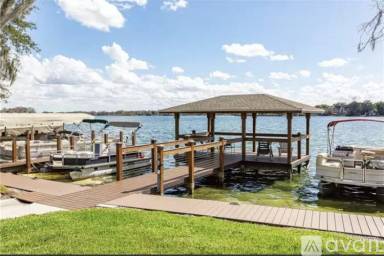 Main picture of Lakeside Manor Condos