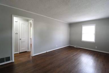 Main picture of 5316 W 50th St