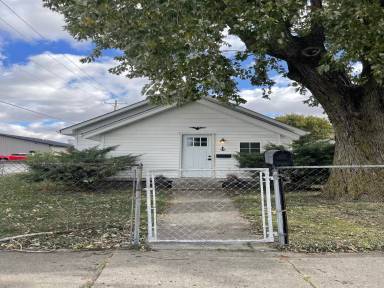 Main picture of 1054 S Elizabeth St