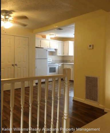 Main picture of 2404 E Pinhook Rd