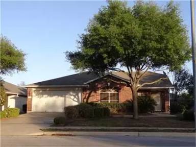 Main picture of 2602 Bradley Ln