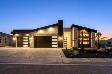 Main picture of 2224 S Angell Heights Dr