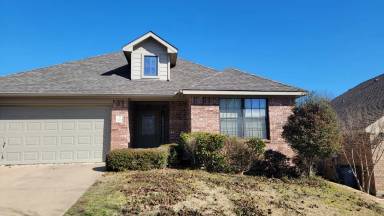 Main picture of 3013 Greenway Dr