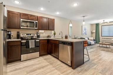 Main picture of 2850 145th St W