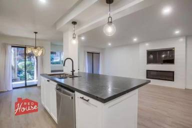 Main picture of 4009 Canario St