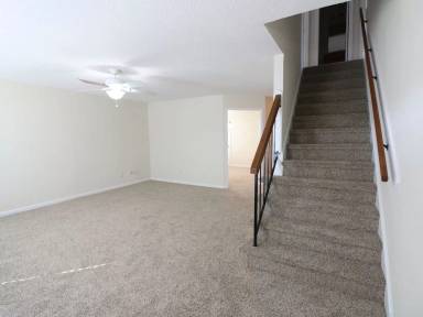 Main picture of 1112 Loveland Ln