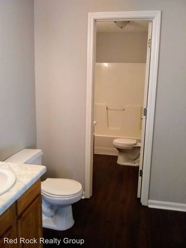 Main picture of Autumn Brook Apartments