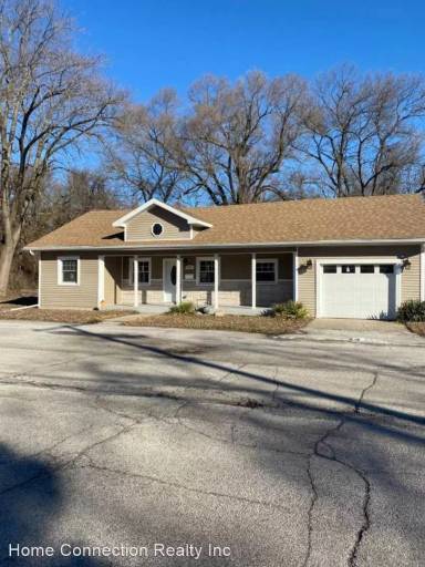 Main picture of 6042 Birch Ave