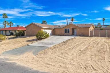 Main picture of 73777 Playa Vista Dr
