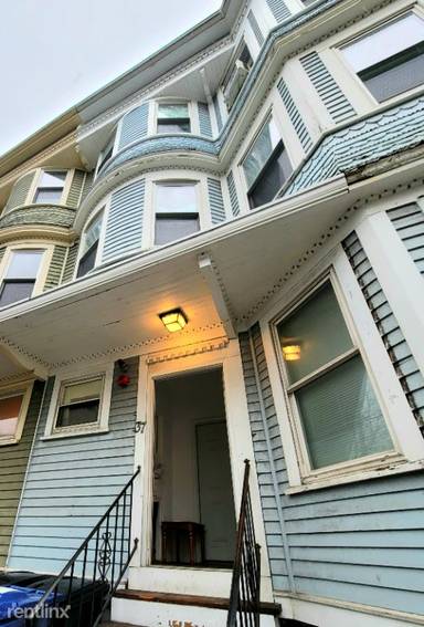 Main picture of 37 Calumet St