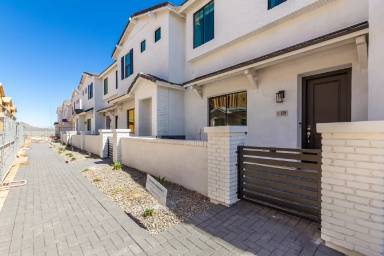 Main picture of Lehi Cove