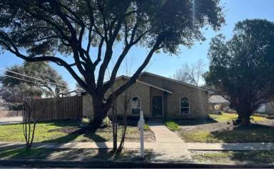 Main picture of 900 Overdowns Dr