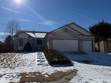 Main picture of 3540 Cowhand Dr