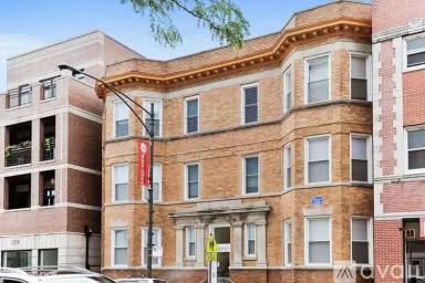 Main picture of 1521 W Irving Park Rd