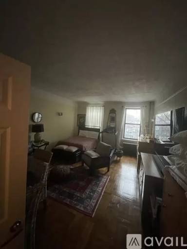 Main picture of 3 Saint Johns Pl