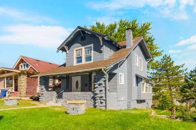 Main picture of 3909 Wabash Ave