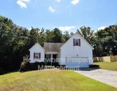 Main picture of 318 Hawthorn Dr