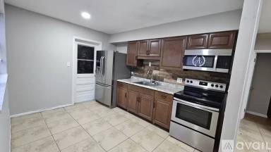 Main picture of 5014 21st St W