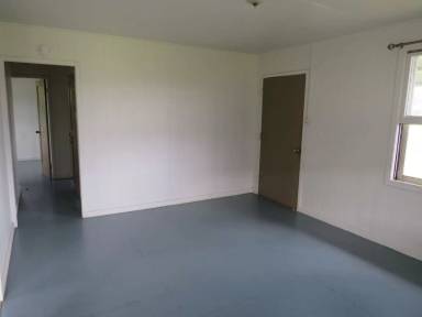 Main picture of 500 E Lanikaula St