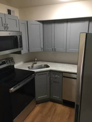 Main picture of 810 Saint Paul St