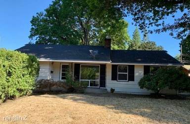 Main picture of 12345 SW Edgewood St